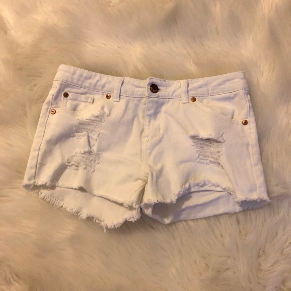 white ripped jeans!